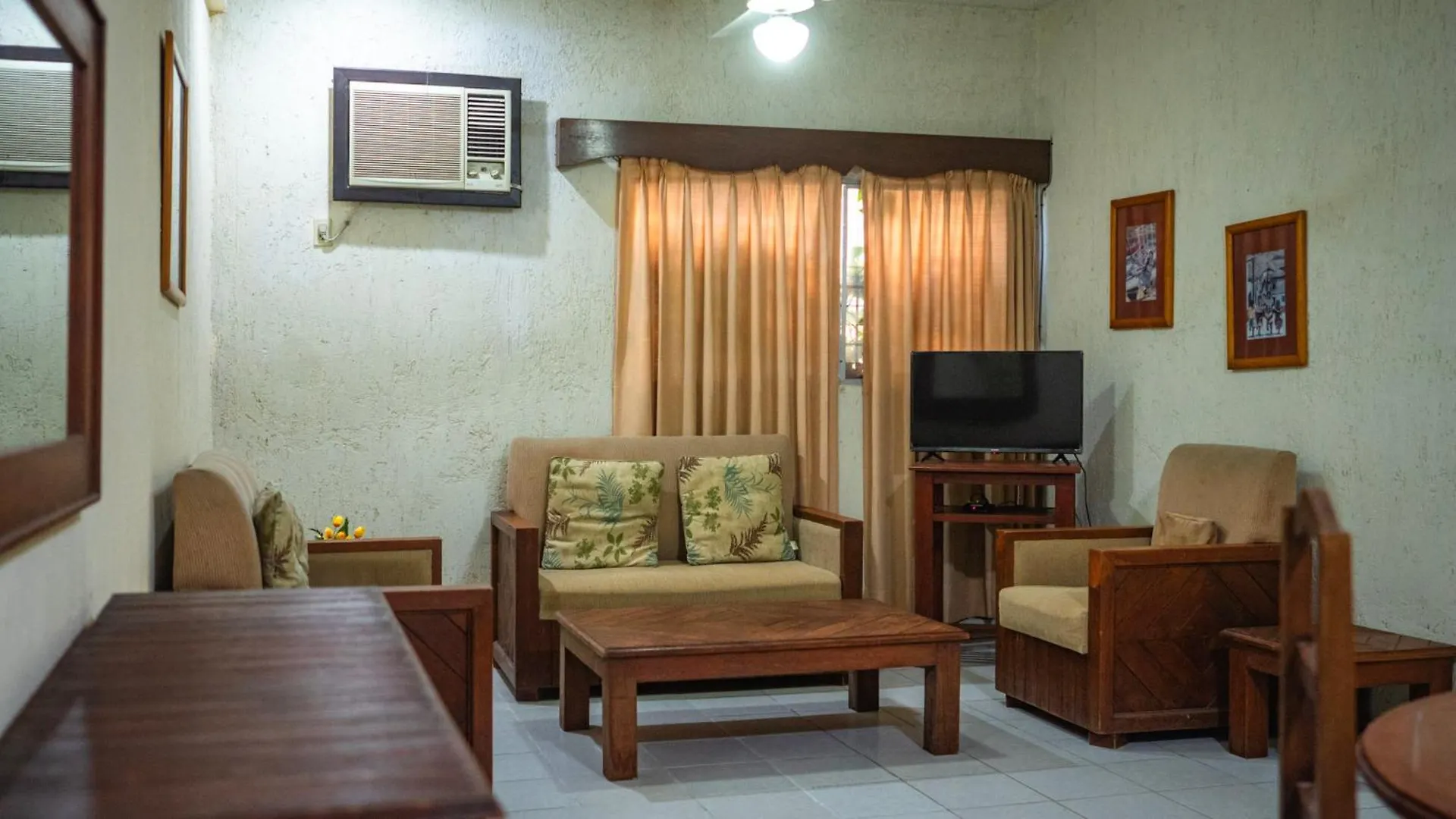 ***  Suites Del Sol Hotel & Apartments 메리다 멕시코