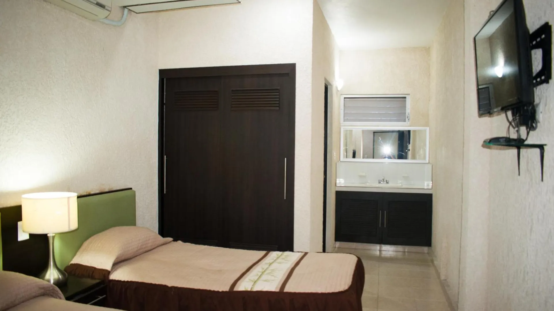 Suites Del Sol Hotel & Apartments Merida
